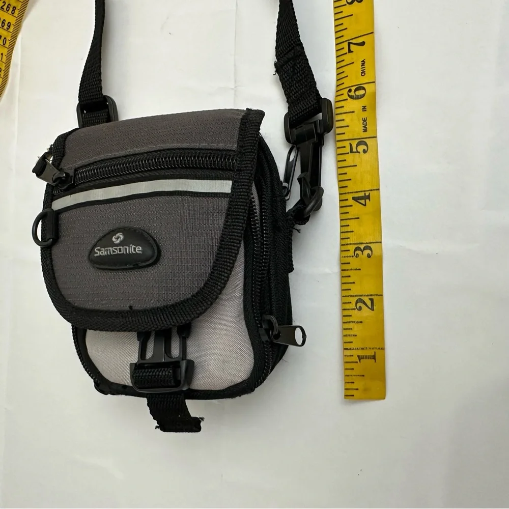 Samsonite Small Padded Camera Bag Case Black Gray Strap 5 x 3.5